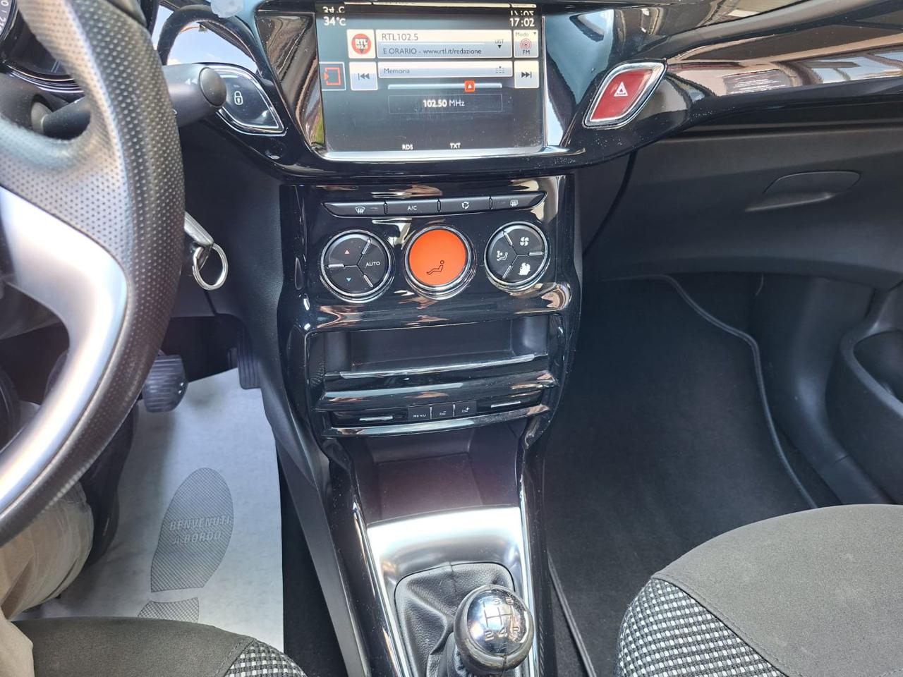 CITROEN C3 1.4 HDi 70 Exclusive - 14