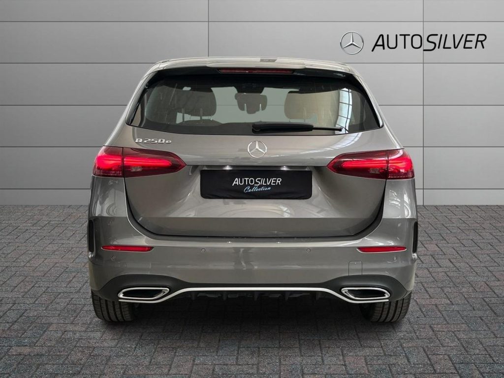 MERCEDES-BENZ B 250 e Automatic AMG Line Advanced Plus - 4