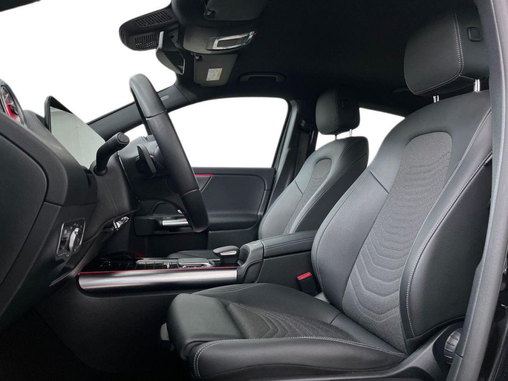 MERCEDES-BENZ GLA 180 d Automatic Sport Plus - 10