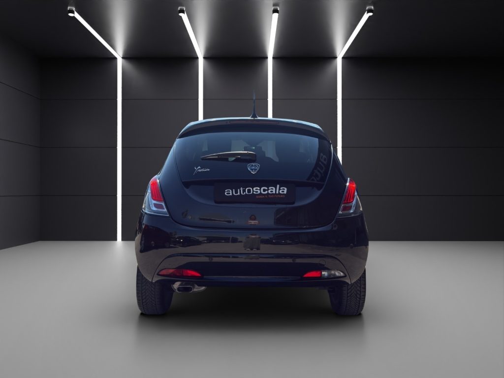 LANCIA Ypsilon 1.2 69 CV 5 porte GPL Ecochic Gold - 4