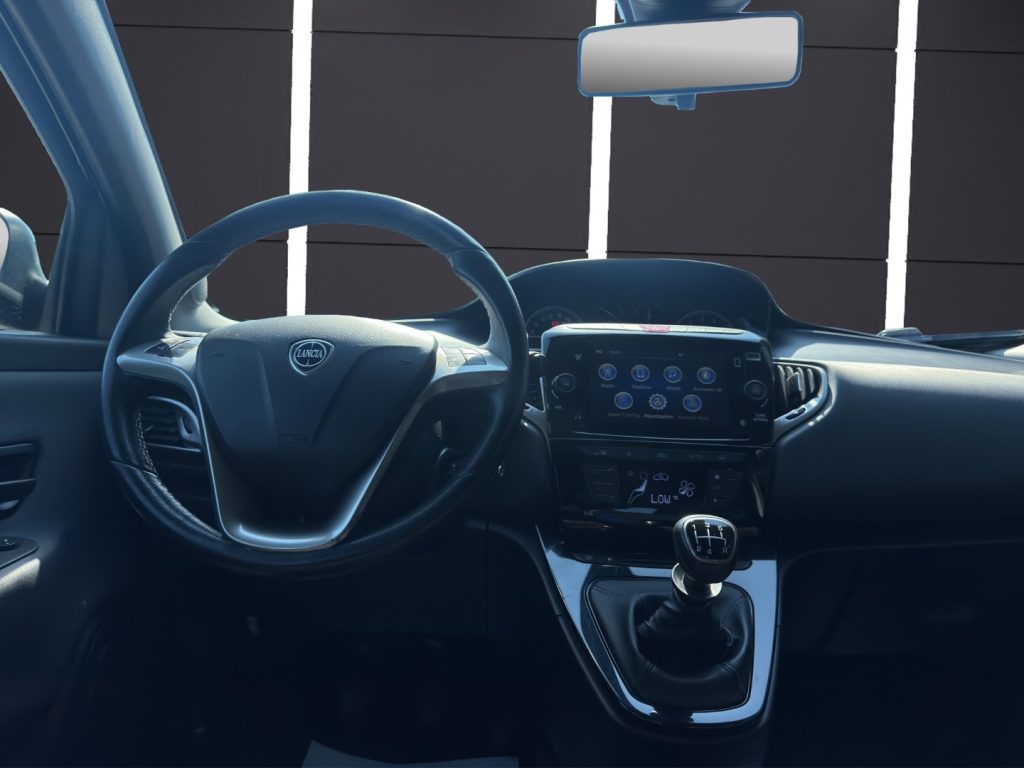LANCIA Ypsilon 1.2 69 CV 5 porte GPL Ecochic Gold - 14