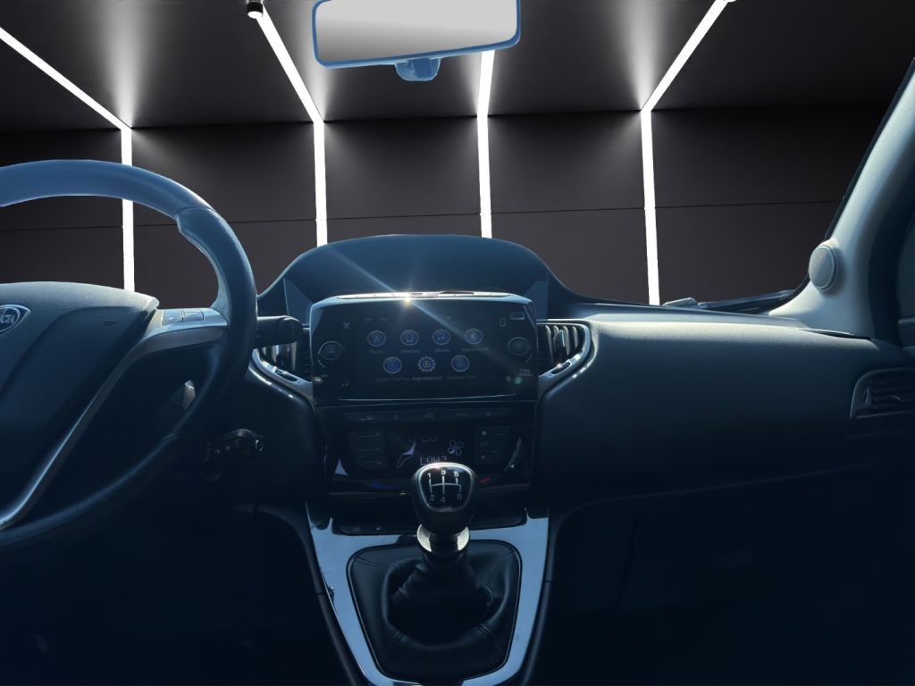 LANCIA Ypsilon 1.2 69 CV 5 porte GPL Ecochic Gold - 15