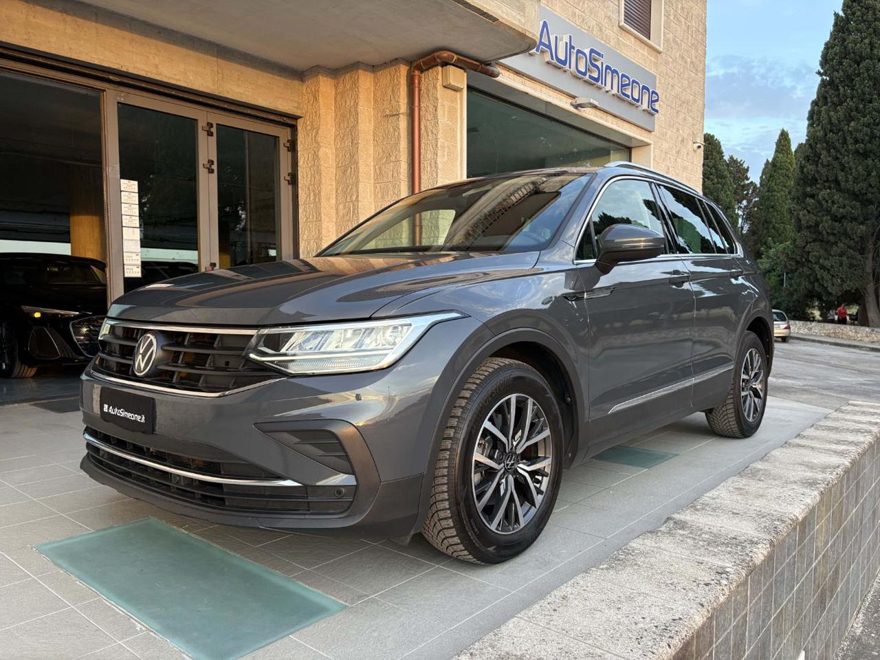 VOLKSWAGEN Tiguan 2.0 TDI 150 CV SCR DSG Life - 1