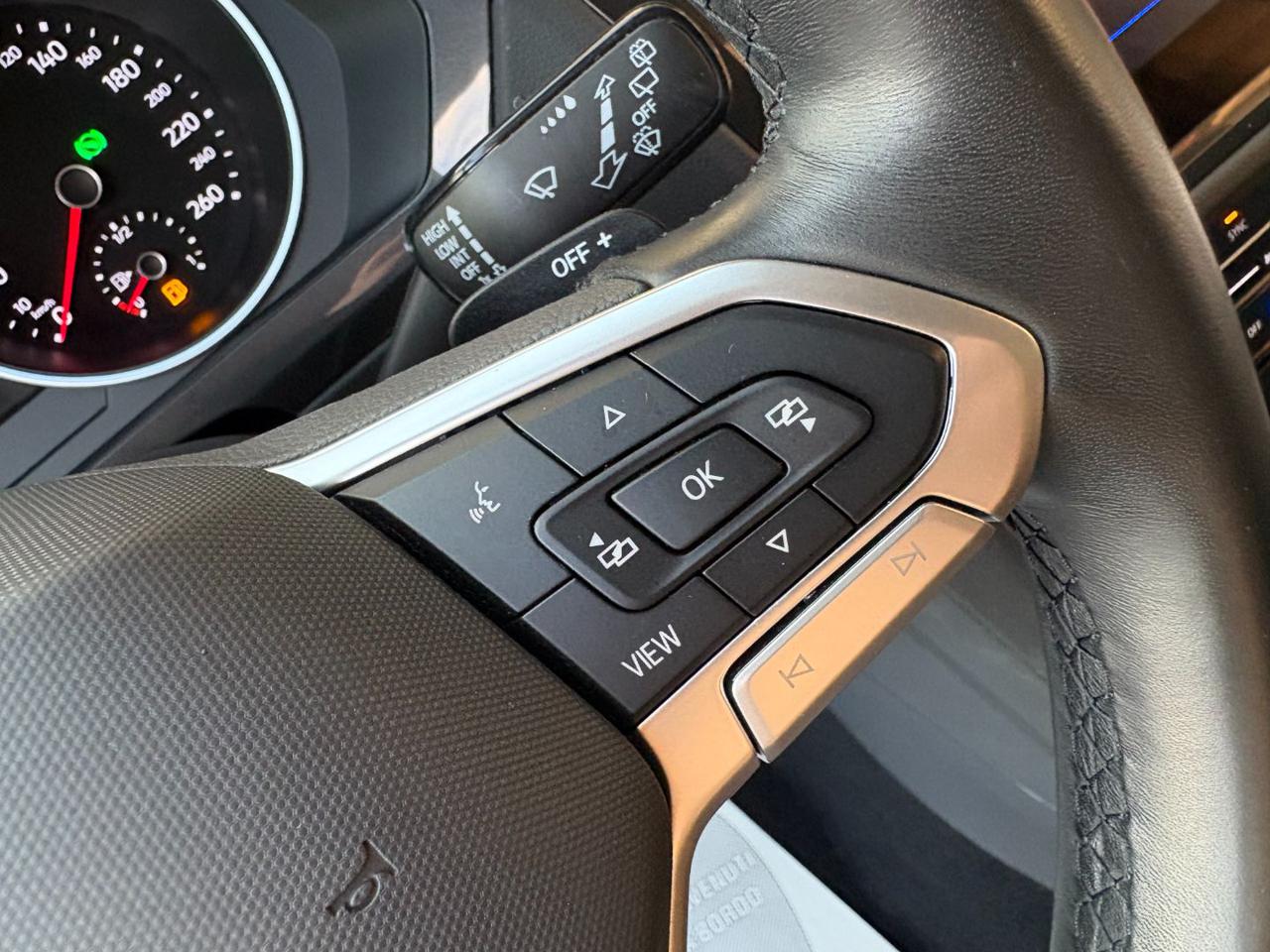 VOLKSWAGEN Tiguan 2.0 TDI 150 CV SCR DSG Life - 23