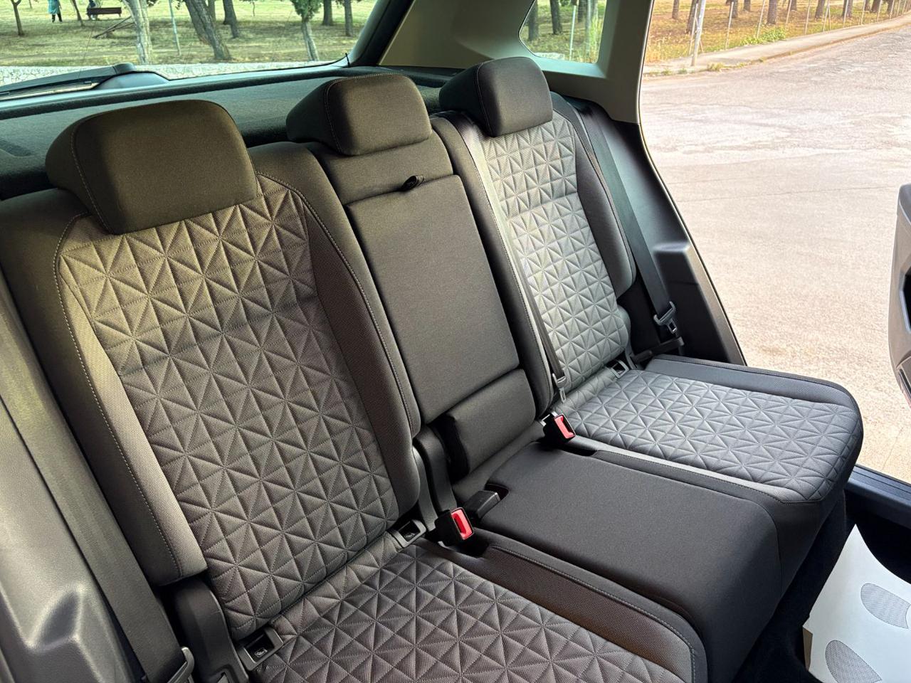 VOLKSWAGEN Tiguan 2.0 TDI 150 CV SCR DSG Life - 20