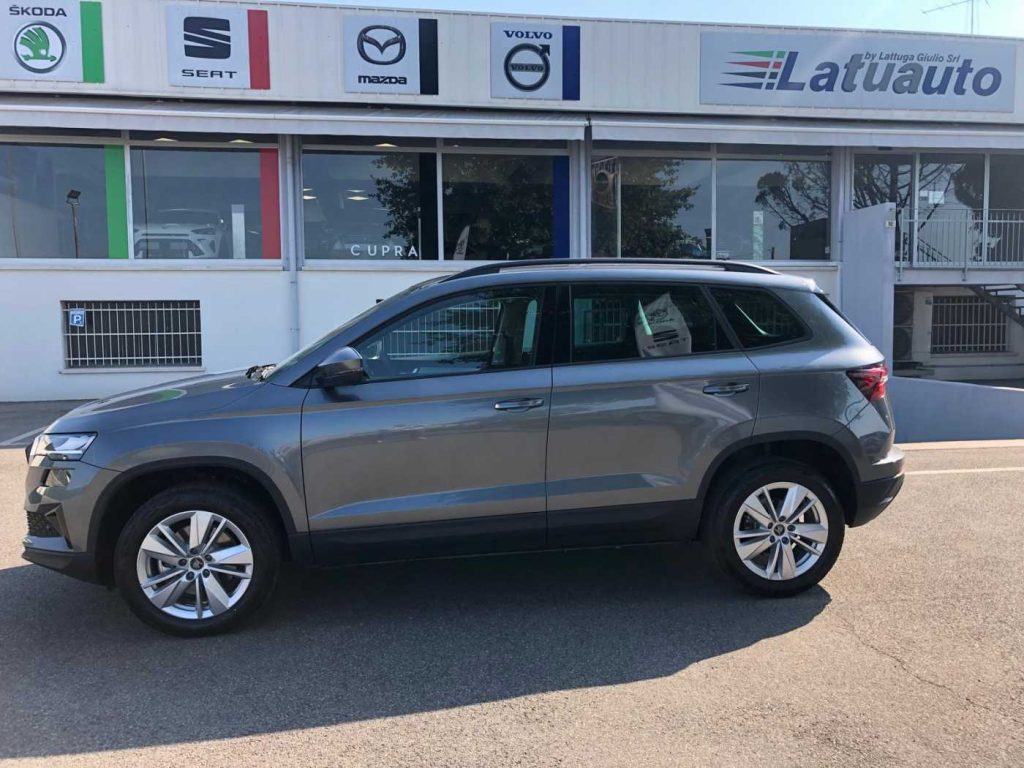 SKODA Karoq 2.0 TDI SCR DSG Executive - 3