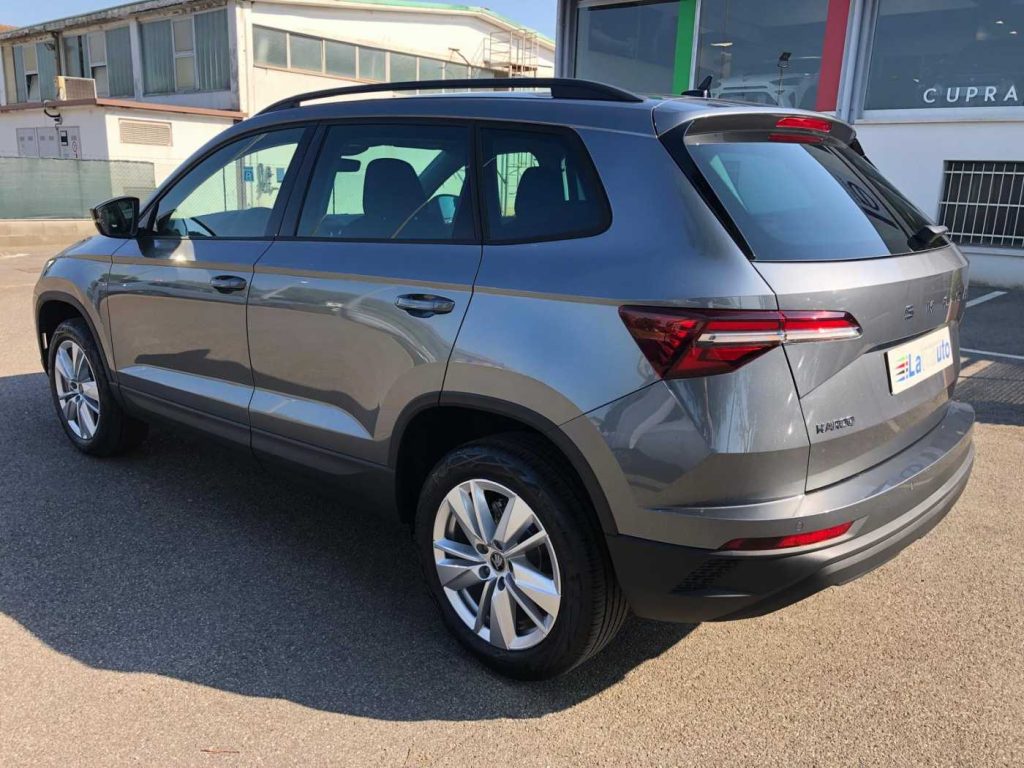 SKODA Karoq 2.0 TDI SCR DSG Executive - 4