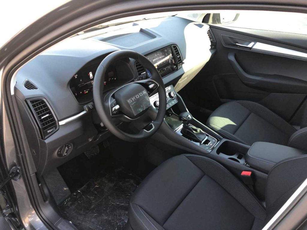 SKODA Karoq 2.0 TDI SCR DSG Executive - 10
