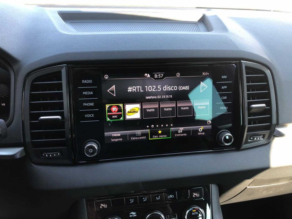 SKODA Karoq 2.0 TDI SCR DSG Executive - 18