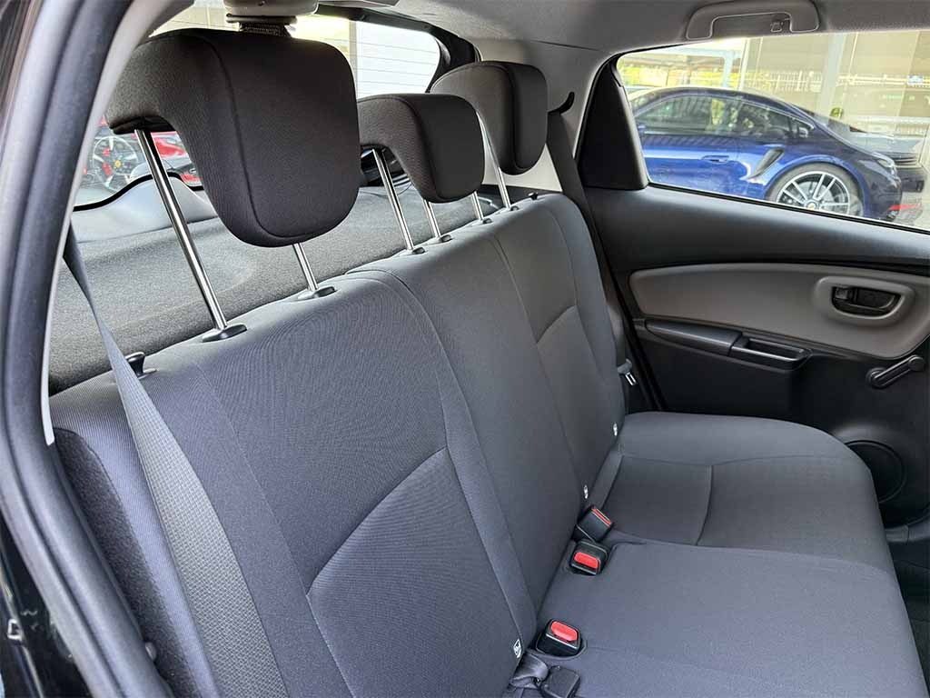 TOYOTA Yaris 5 p 1.5h AUTOMATICA X NEOPATENTATI PREZZO REALE - 19