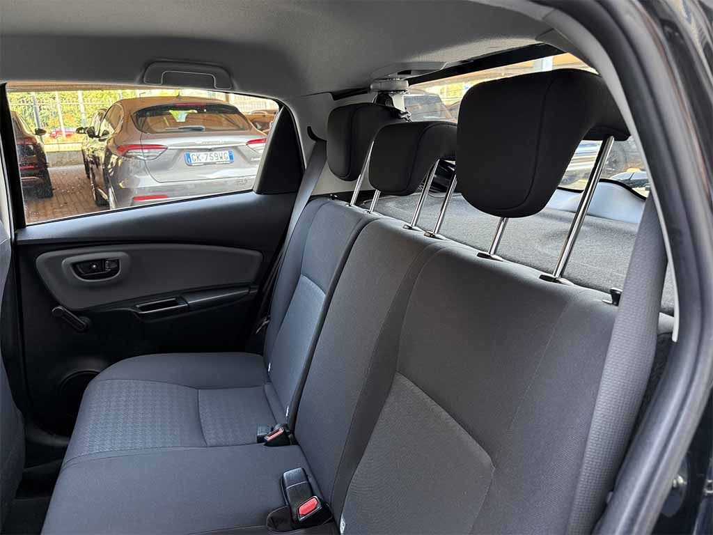 TOYOTA Yaris 5 p 1.5h AUTOMATICA X NEOPATENTATI PREZZO REALE - 20