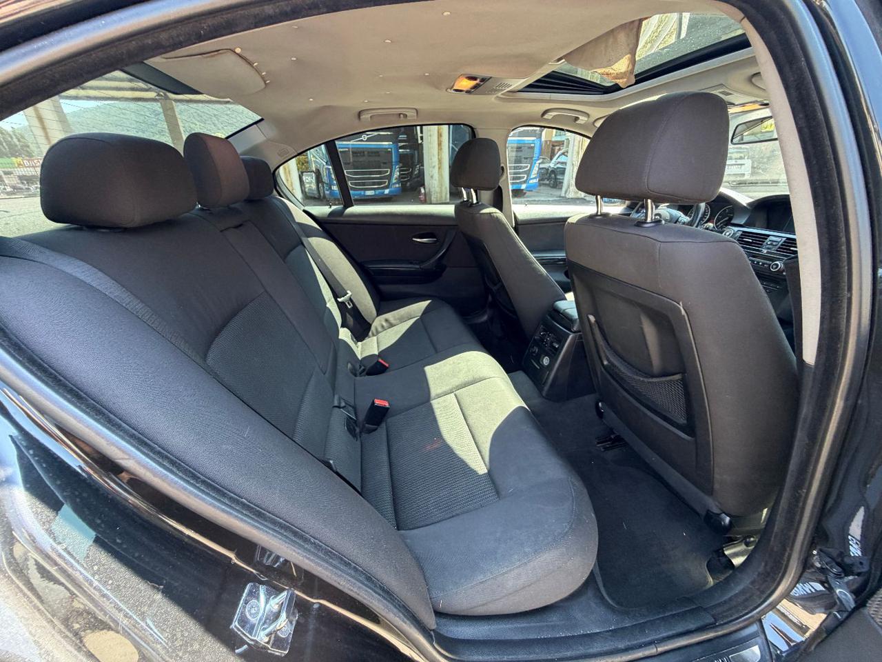 BMW 320 d cat Futura - 14