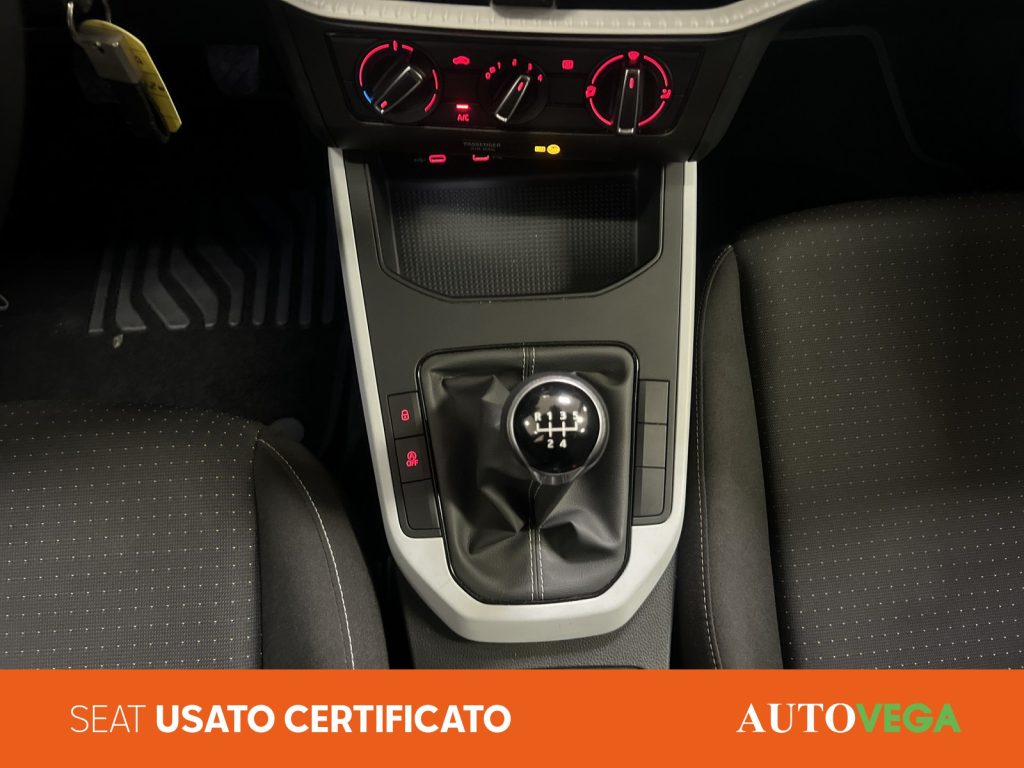 SEAT Arona 1.0 ecotsi black edition 95cv - 11