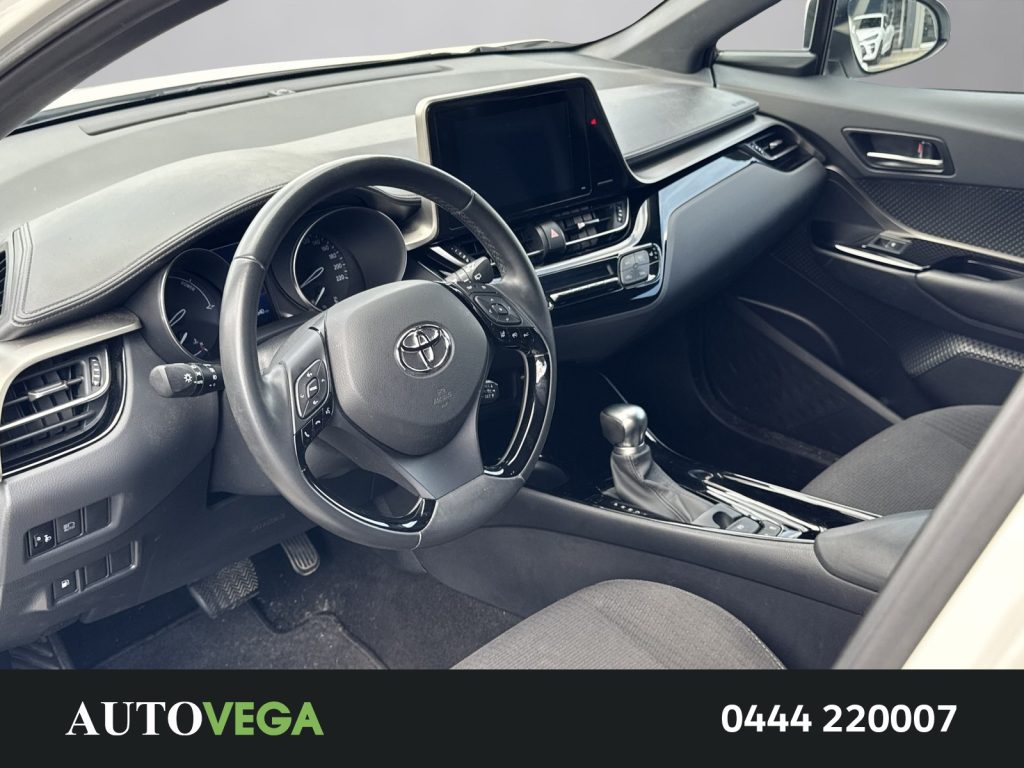 TOYOTA C-HR 1.8h lounge 2wd e-cvt my18 - 7