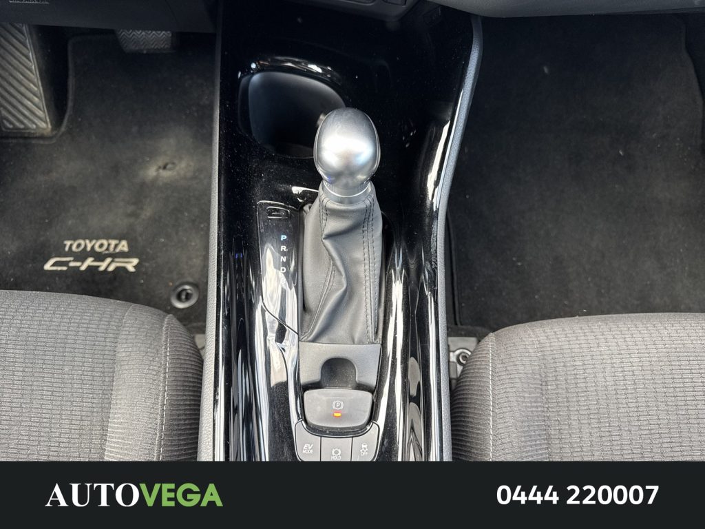 TOYOTA C-HR 1.8h lounge 2wd e-cvt my18 - 11
