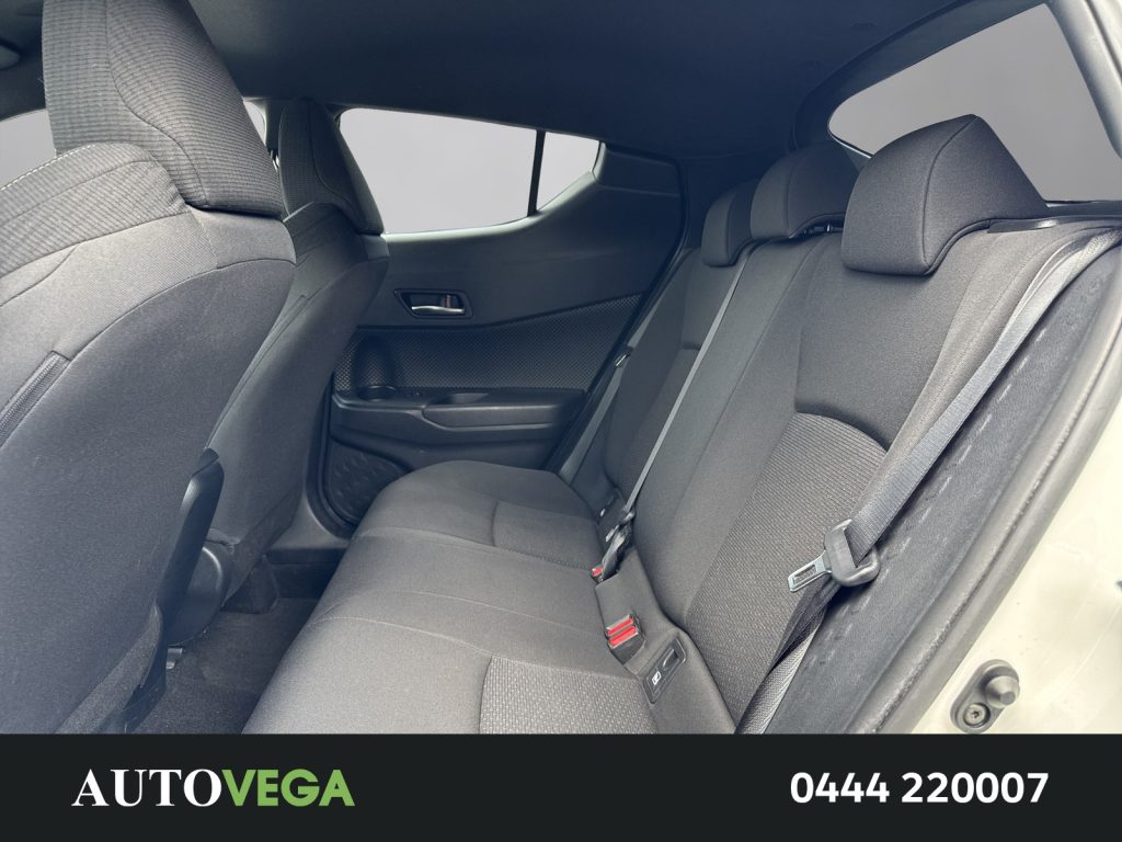 TOYOTA C-HR 1.8h lounge 2wd e-cvt my18 - 12