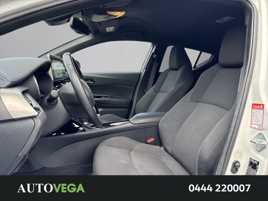 TOYOTA C-HR 1.8h lounge 2wd e-cvt my18 - 13