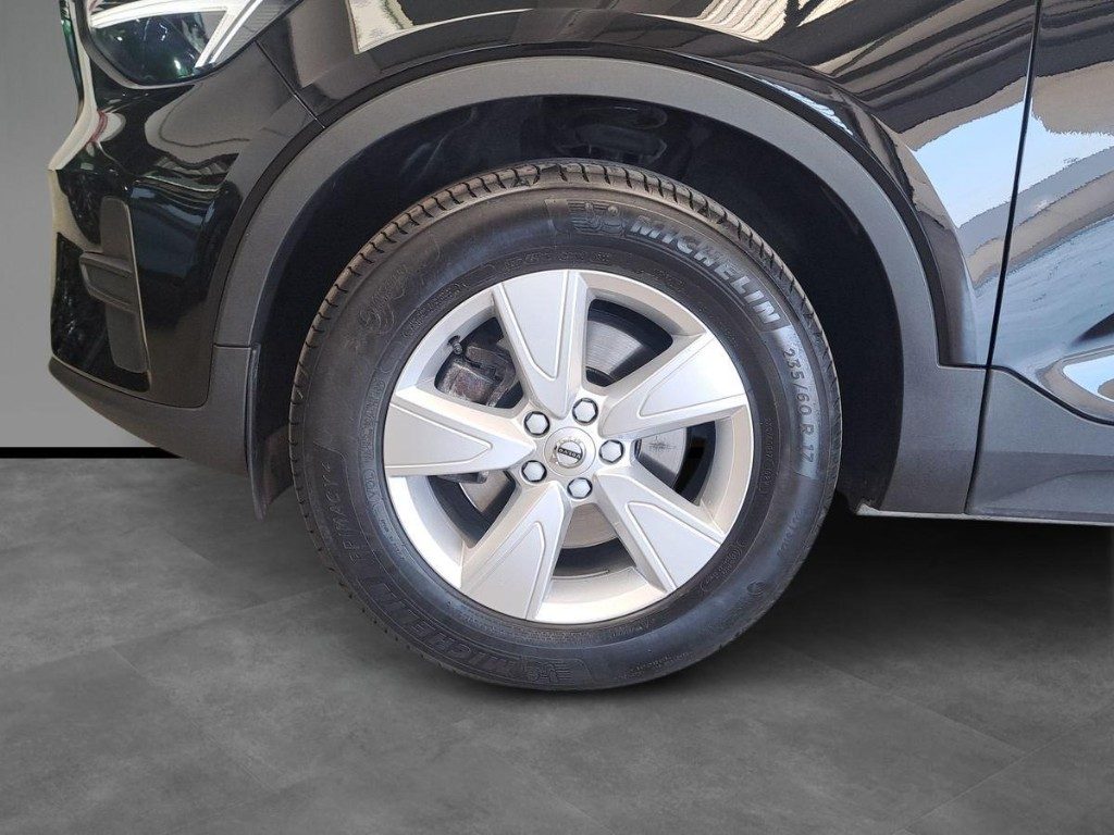 VOLVO XC40 B3 automatico - 4