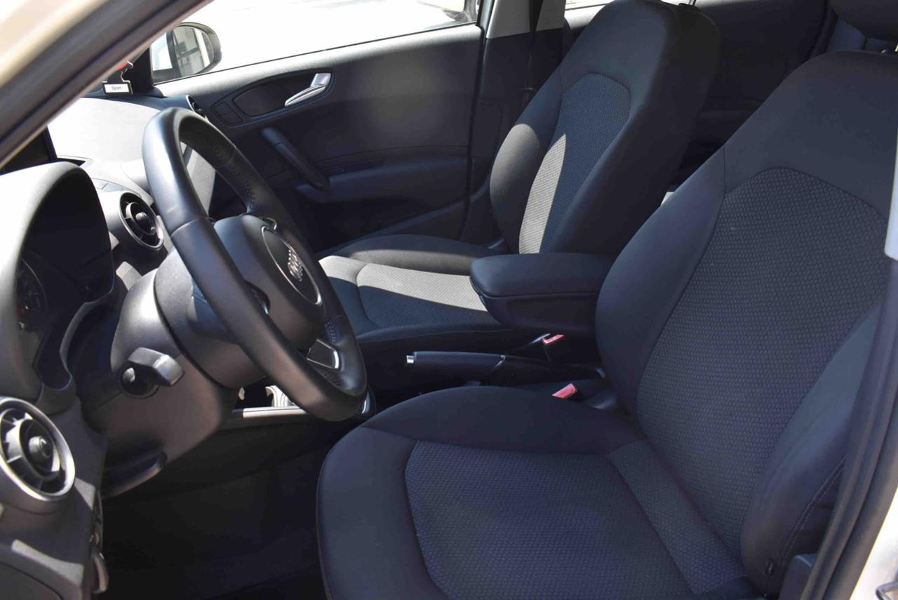 AUDI A1 SPB 1.6 TDI S tronic Attraction - 9
