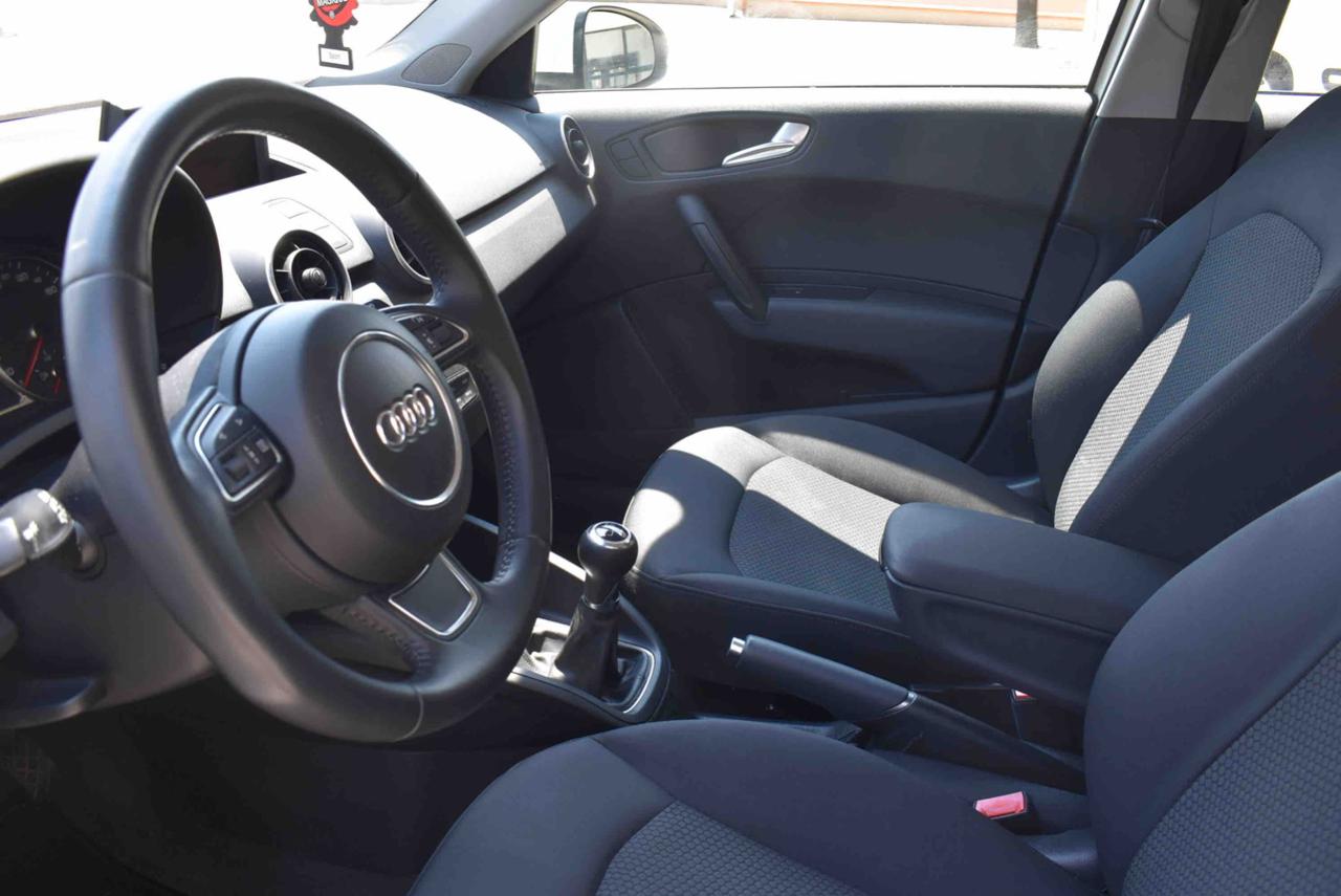 AUDI A1 SPB 1.6 TDI S tronic Attraction - 8