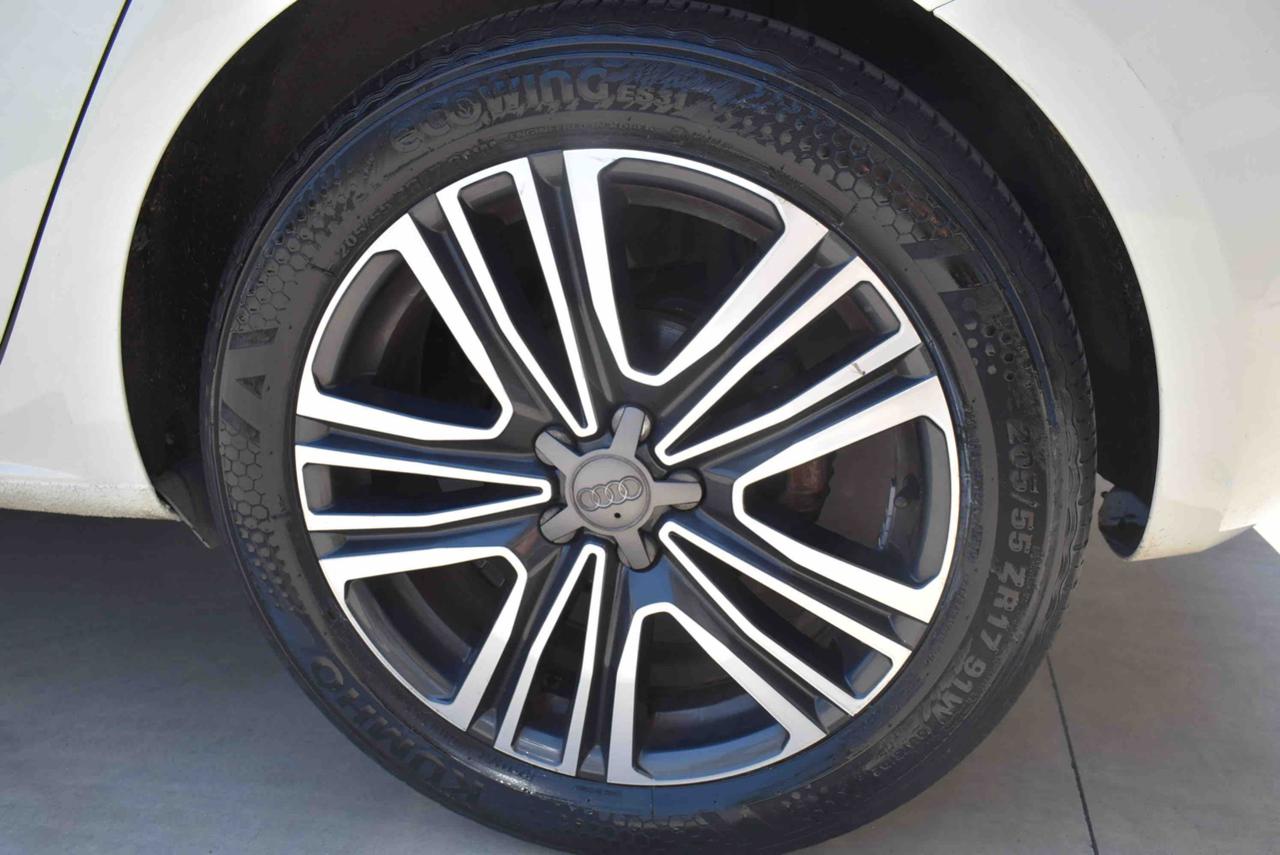 AUDI A1 SPB 1.6 TDI S tronic Attraction - 20