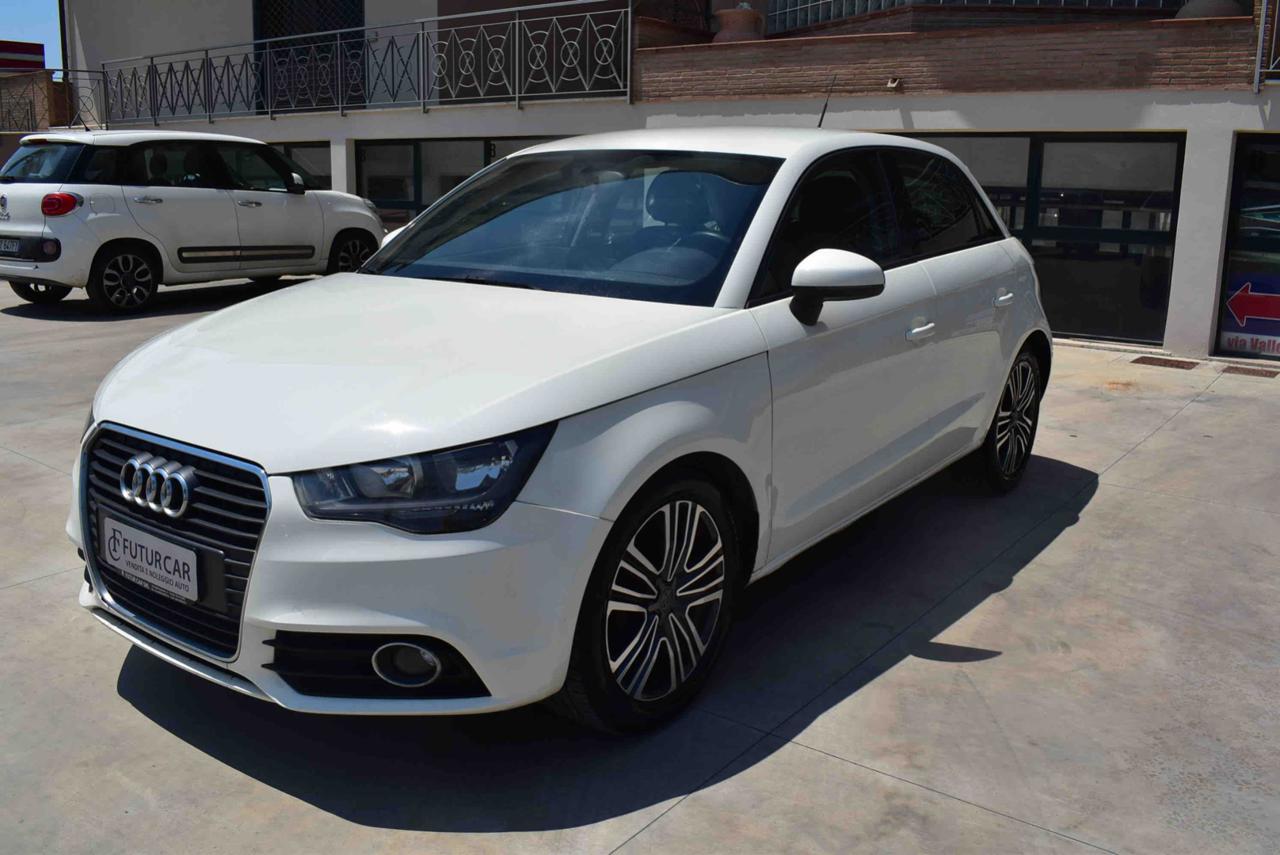 AUDI A1 SPB 1.6 TDI S tronic Attraction - 2