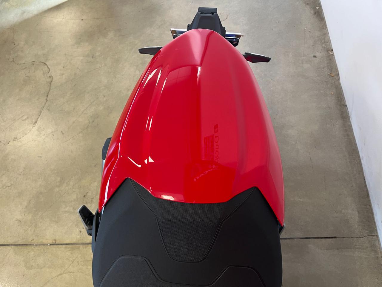DUCATI Monster 900 PLUS DUCATI 2026 - 8