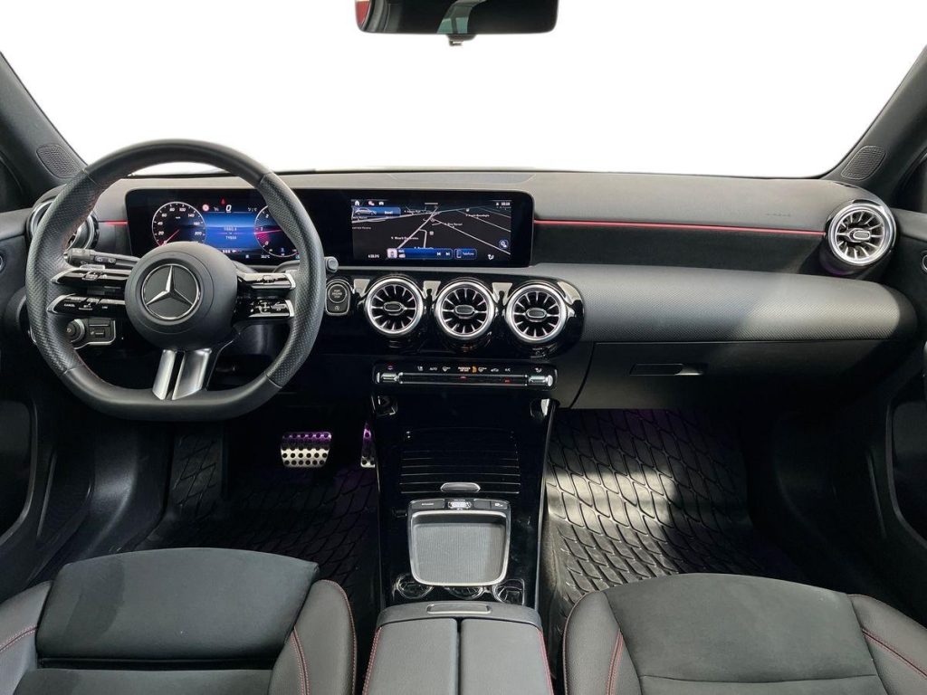 MERCEDES-BENZ A 180 d Automatic AMG Line Advanced Plus - 9