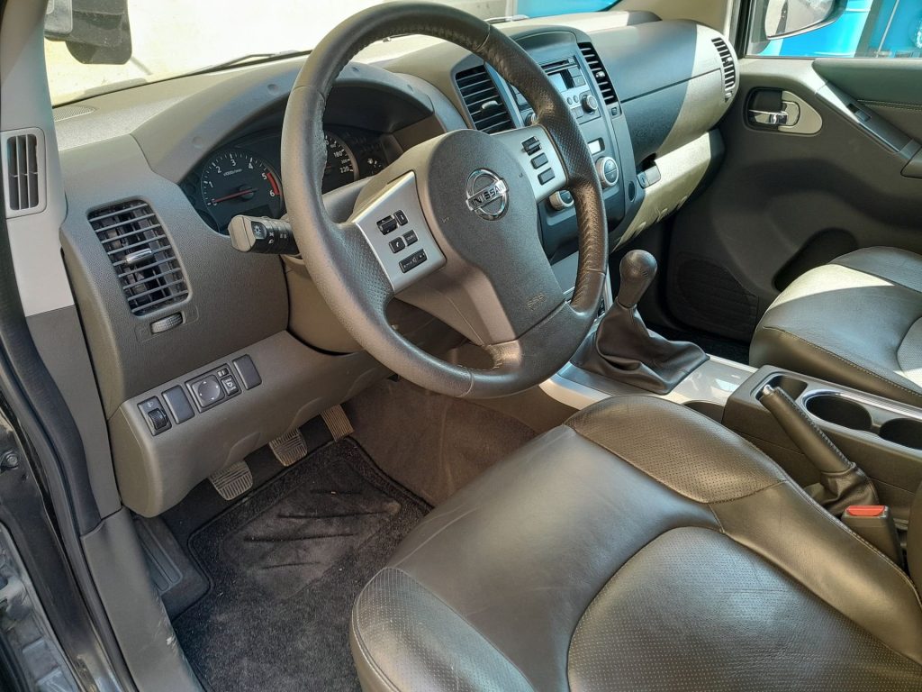 NISSAN Navara Pick-Up 2.5d Double Cab 4X4 - 10