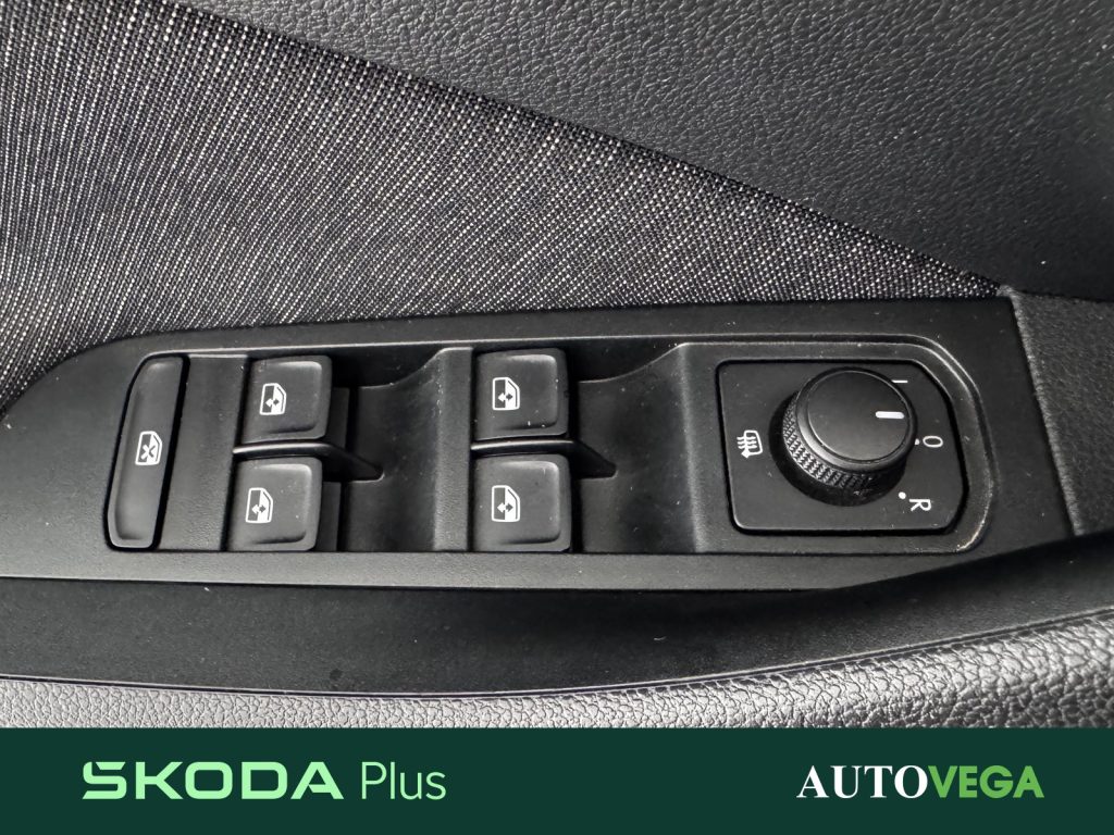 SKODA Kamiq 1.0 tsi style 95cv - 10