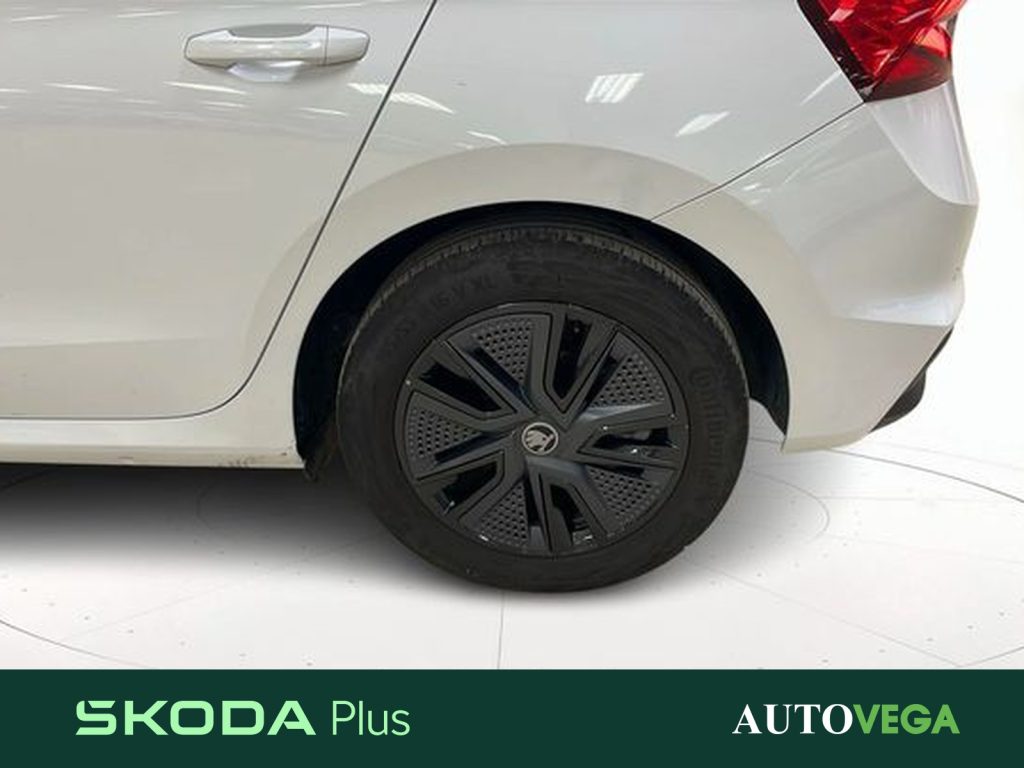 SKODA Fabia 1.0 mpi 130 edition 80cv - 18