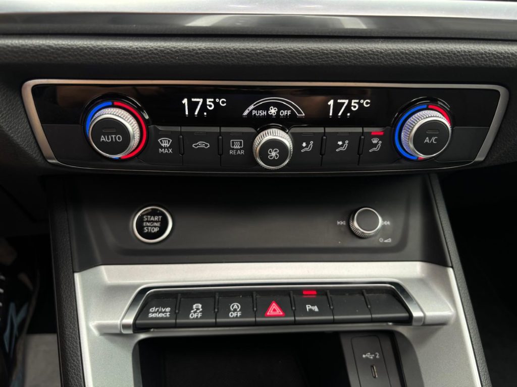 AUDI Q3 35 TDI SPB Sline STronic TETTO APRIBILE*NAVI*CAR - 24