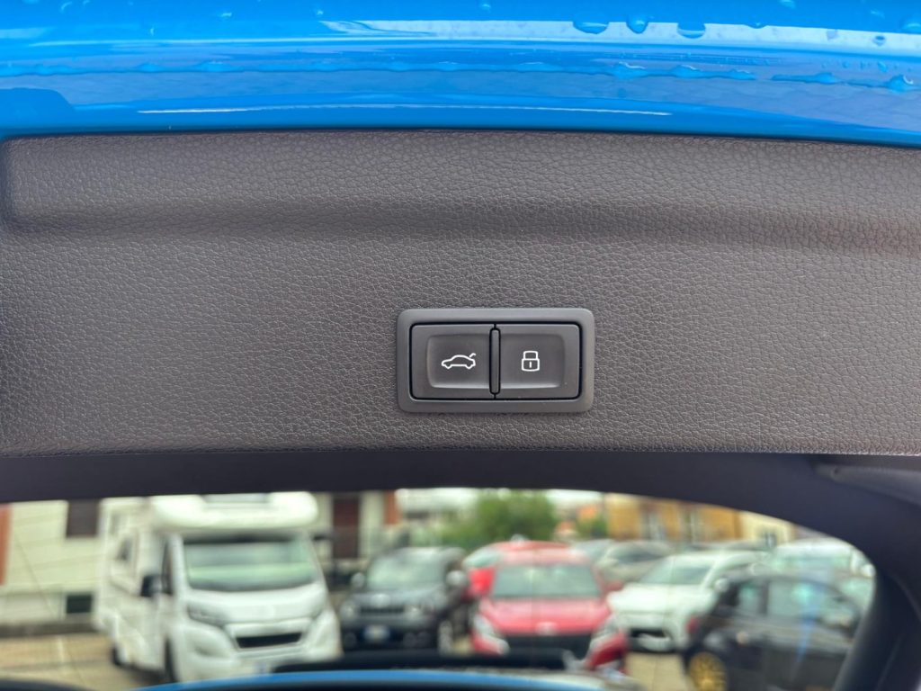 AUDI Q3 35 TDI SPB Sline STronic TETTO APRIBILE*NAVI*CAR - 28