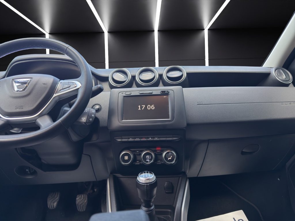 DACIA Duster 1.0 TCe 100 CV ECO-G 4x2 Prestige - 15