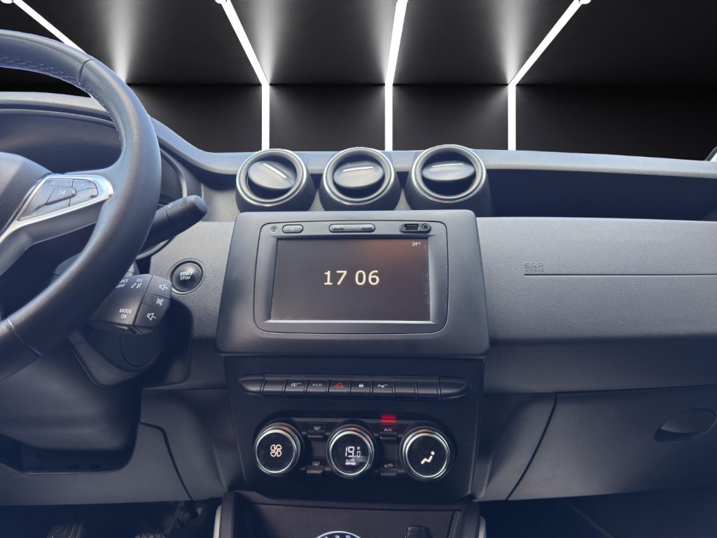 DACIA Duster 1.0 TCe 100 CV ECO-G 4x2 Prestige - 16