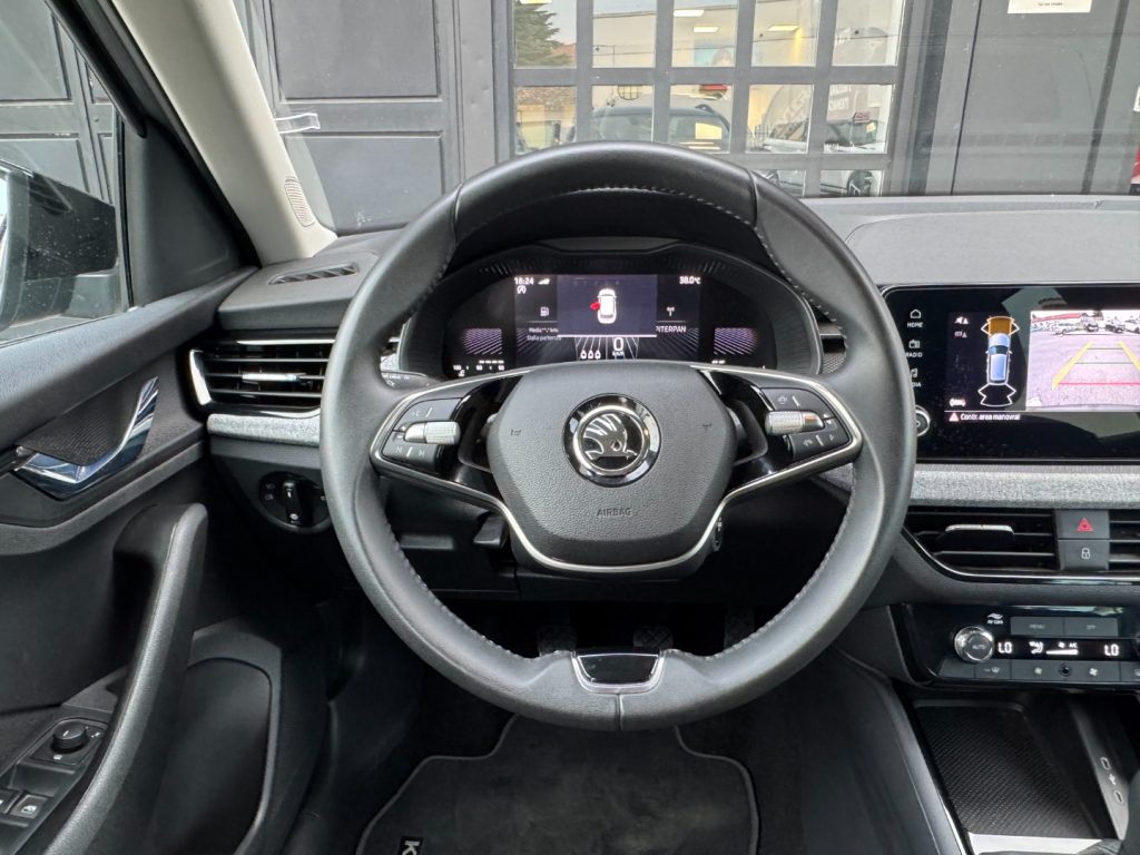 SKODA Kamiq 1.0 TSI Black Dots - 11