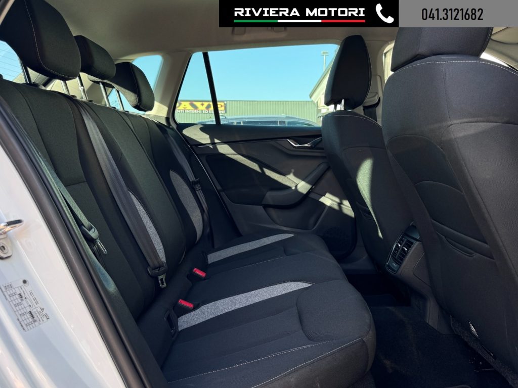 SKODA Kamiq 1.0 TSI 115CV Black Dots - 10