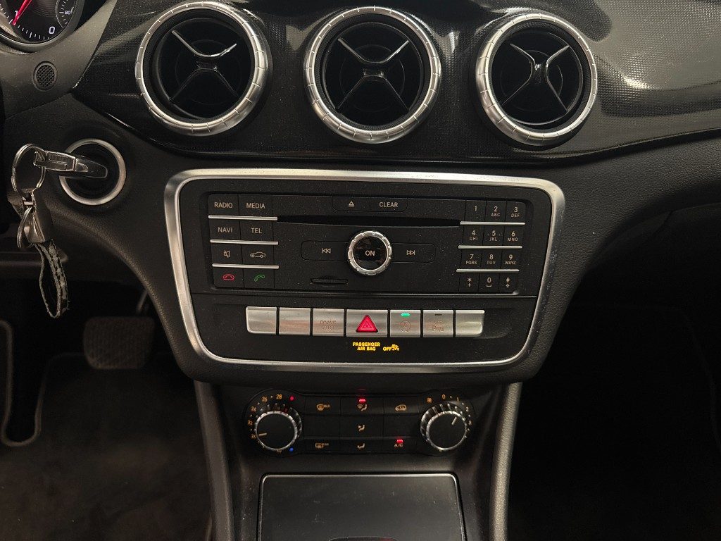 MERCEDES-BENZ CLA 180 d S.W. Automatic Business EURO6b - 14