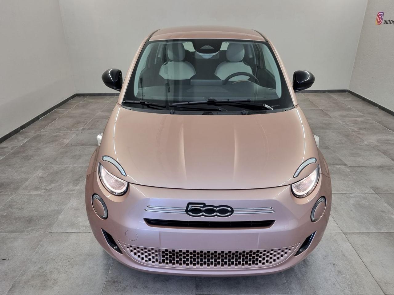 FIAT 500 Berlina Hybrid Icon - 23