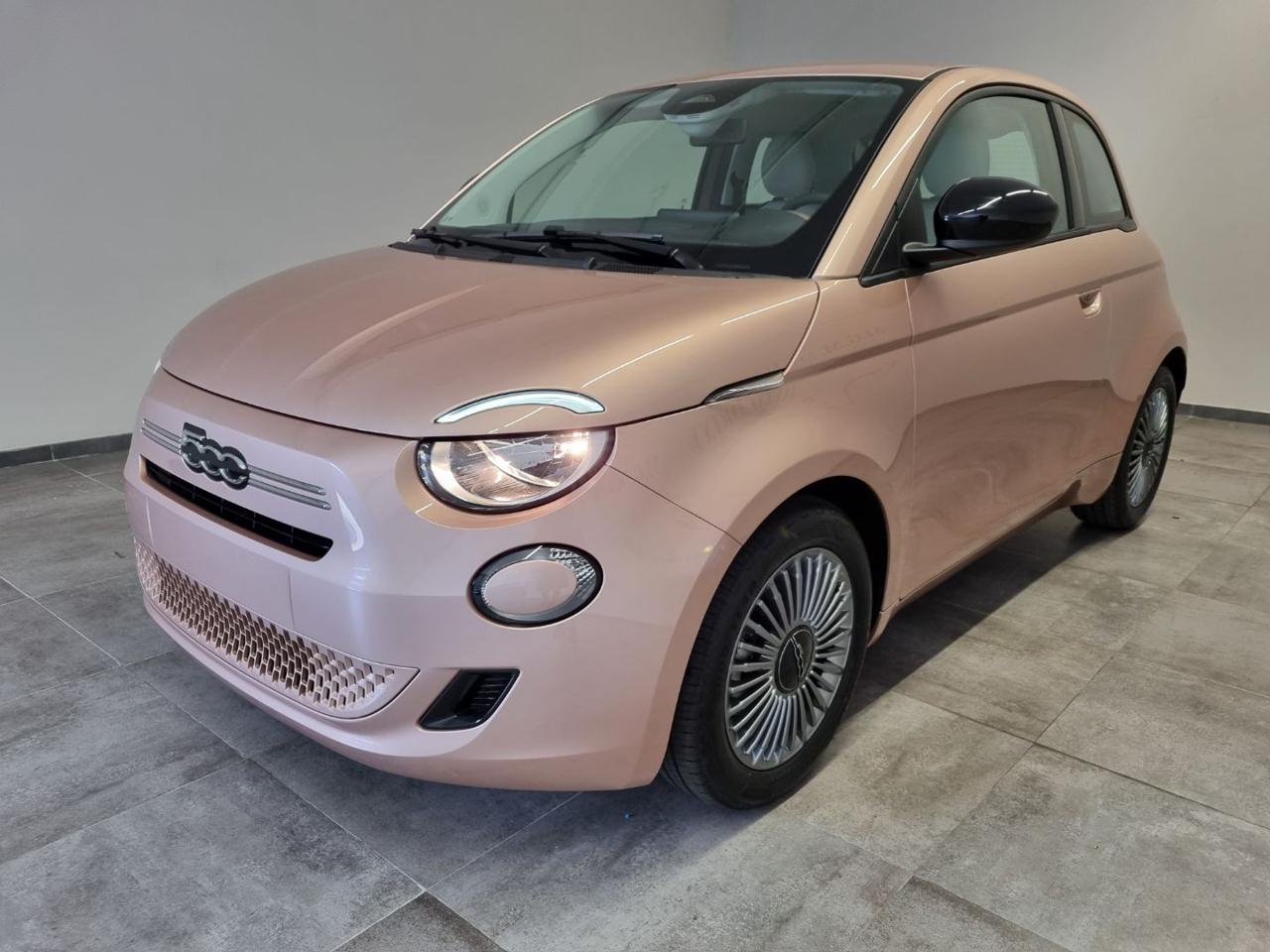 FIAT 500 Berlina Hybrid Icon - 21