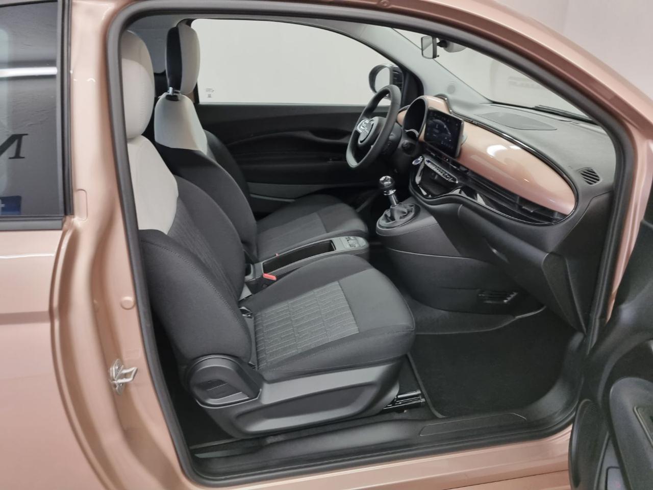 FIAT 500 Berlina Hybrid Icon - 9