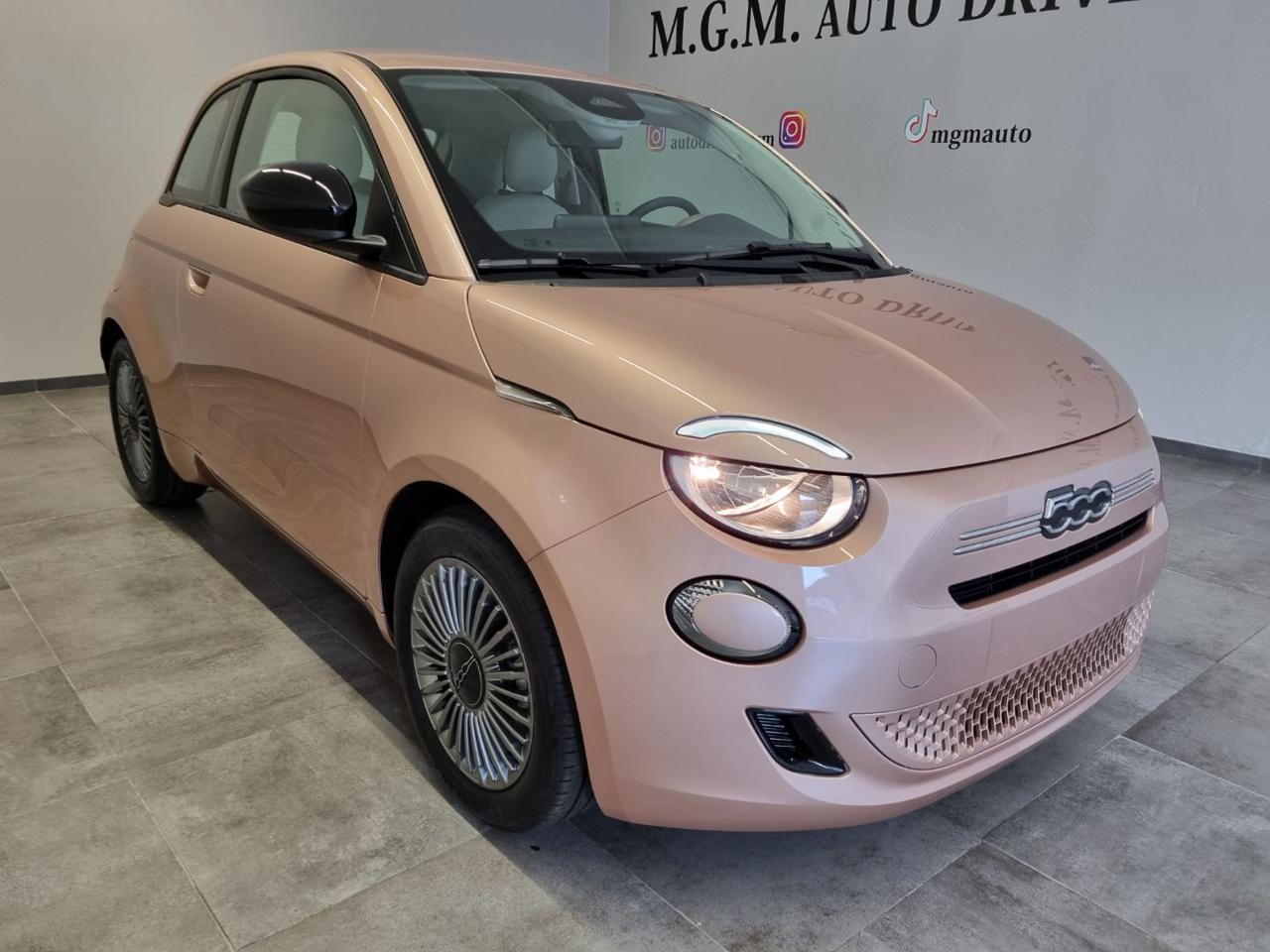 FIAT 500 Berlina Hybrid Icon - 22