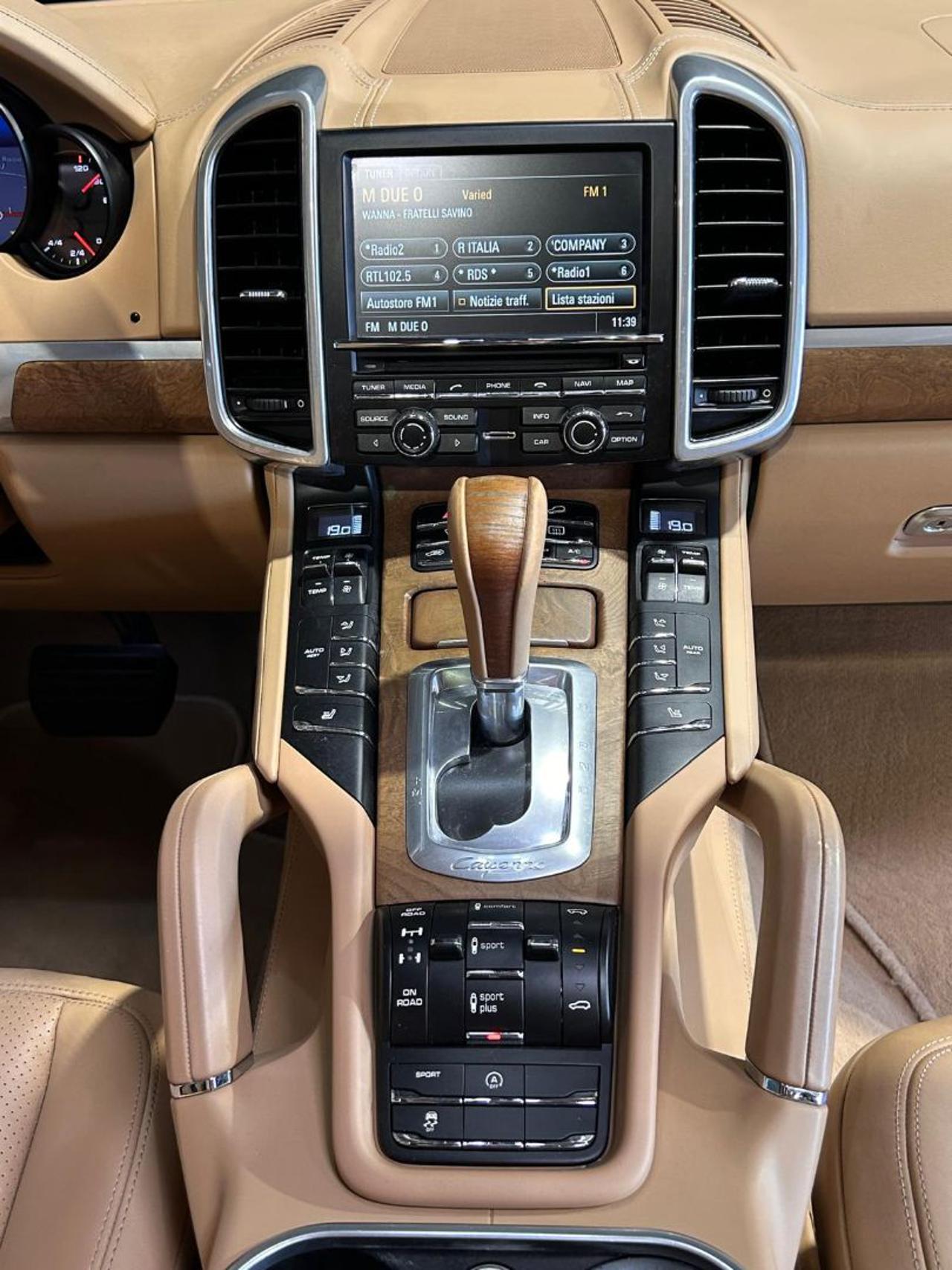 PORSCHE Cayenne 3.0 Diesel - 14