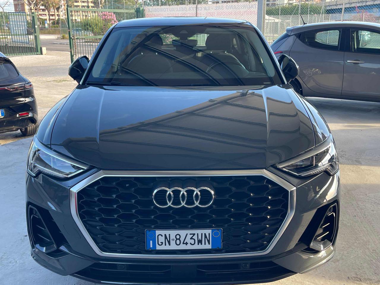 AUDI Q3 SPB 35 TDI S tronic Business Plus Tetto Apribile - 43