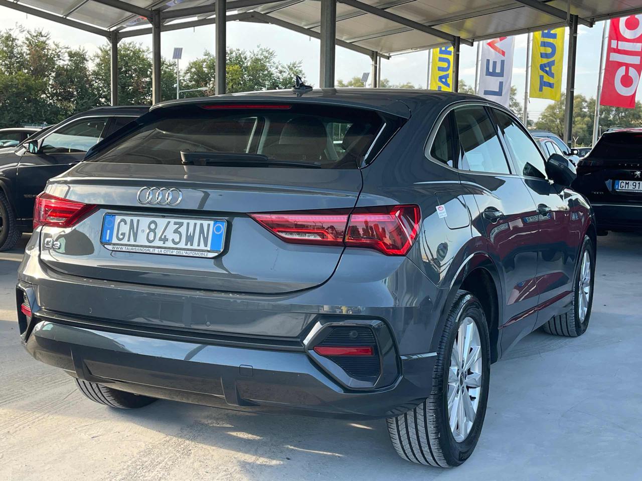 AUDI Q3 SPB 35 TDI S tronic Business Plus Tetto Apribile - 40