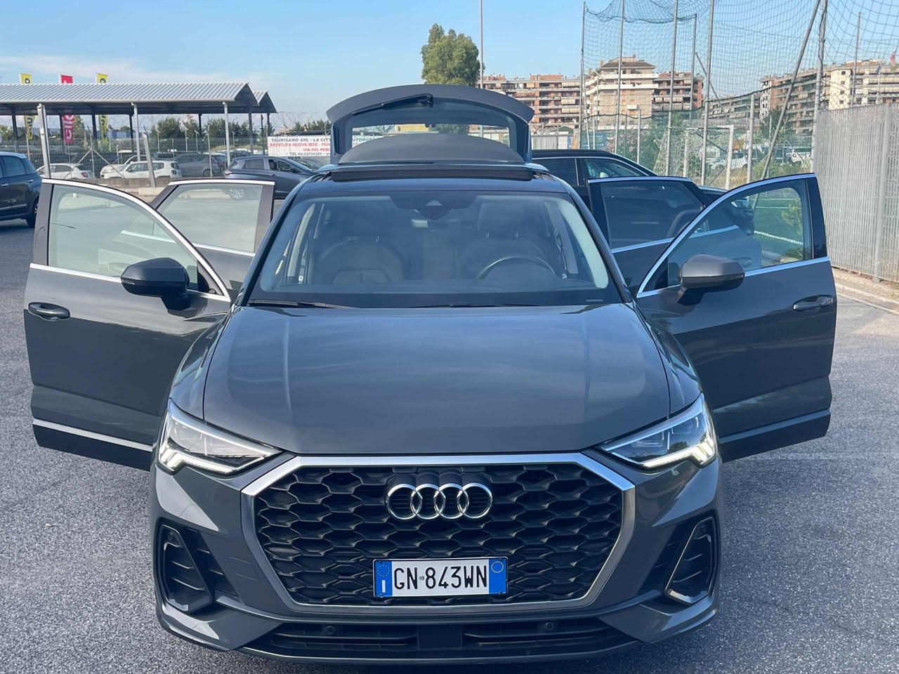 AUDI Q3 SPB 35 TDI S tronic Business Plus Tetto Apribile - 32