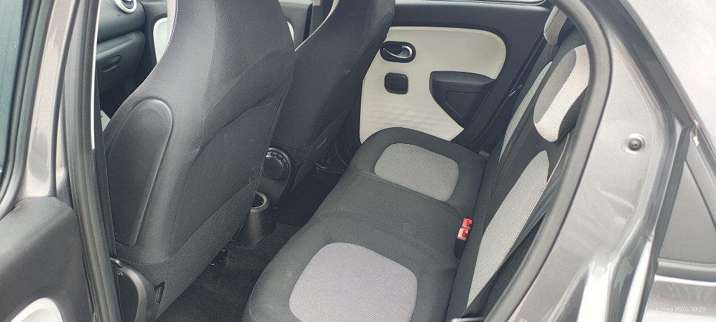 RENAULT Twingo Equilibre 22kWh - 15