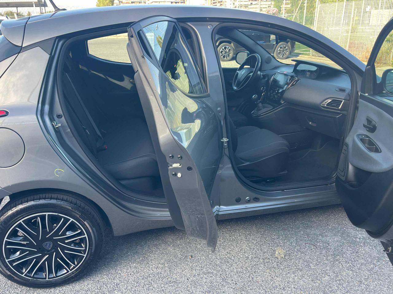 LANCIA Ypsilon 1.0 FireFly 5 porte S&S Hybrid Gold Car Play - 5