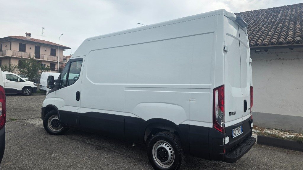 IVECO Daily 33S12V 2.3 HPT PM-TM Furgone - 2