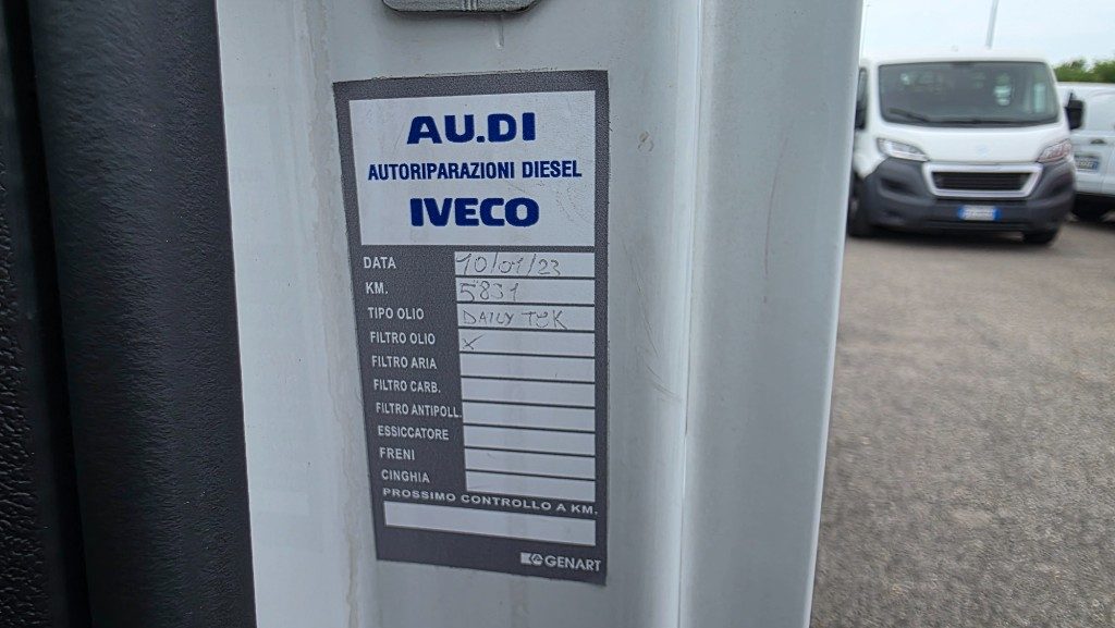 IVECO Daily 33S12V 2.3 HPT PM-TM Furgone - 14